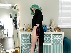 Pussy toying solo teen getting her orgasm