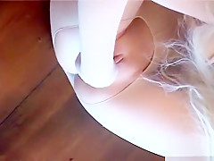 Claudia and Zsuzsanna seduce a striking girl for a lesbian threesome