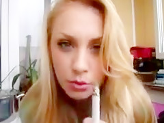 Best Teens, Blonde sex movie