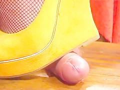 Cock crush orange wedges