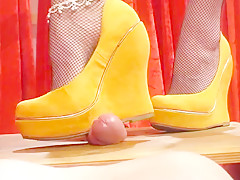 Cock crush orange wedges