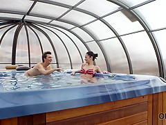 OLD4K.Fucking a hot young lady in jacuzzi