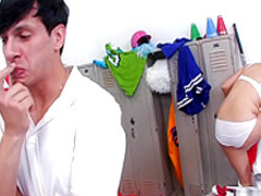 Stunning cheerleader with a fabulous ass gets her hairy pussy drilled