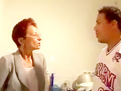 Mature fuck in the kitchen