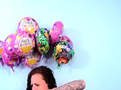 Aubry and Kendra share one lucky dude's prick in a hot threesome