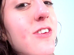 Aubry and Kendra share one lucky dude's prick in a hot threesome