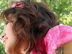 Exotic beauty Pajar Buabun reveals her naughty side in the outdoors