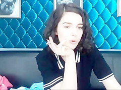 Hairy college girl masturbates