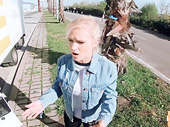 Rossella Visconti gives a sloppy blowjob to a stranger