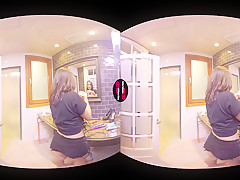 Henessy & Juan Lucho in London Calling - VirtualRealPorn