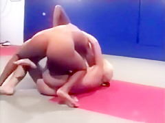 DWW Lada vs Timea Batlle Blondes