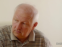 DADDY4K. Guy repairs computer while daddy fucks his comely girlfriend