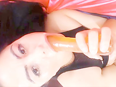 Dildo gagging camslut