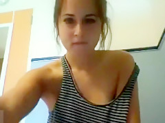 Random cam girl shows perfect ass