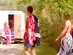 Le Camping des foutriquets