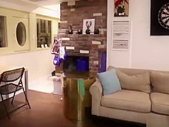 Mature body builder handjob