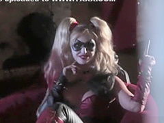 Harley Quinn ready for her favorite superhero to fuck her