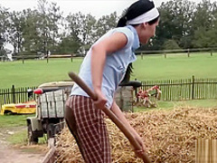 Lucy plays with her cunt outdoors