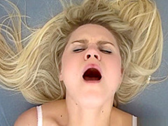 Classy Czech amateur rubs themselves and orgasms