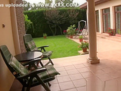 Threeway lesbians urinate