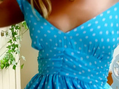 Twistys - Solo spreading with Marry Queen