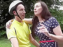 English mature arse fucked by pickedup bloke