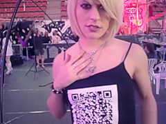 Blonde plays with her snatch and squirts in public