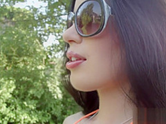 Alluring April Blue wants everyone to see her masturbate