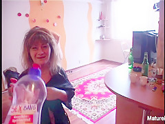 Amateur Mature Enjoys Getting Fucked - Mature'NDirty