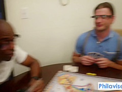 PHILAVISE-Gamers get a beeg