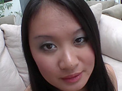 Making her Asian snatch squirt