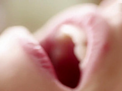 Kenna shows off her teen body and masturbates to orgasm