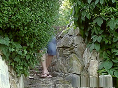 Cumshot and blowjob in the garden