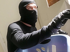 Pornstar Kagney Linn Karter fucked by burglar