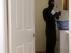 Pornstar Kagney Linn Karter fucked by burglar