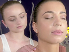 Massage Rooms Orgasmic oily massage for horny brunette lesbians