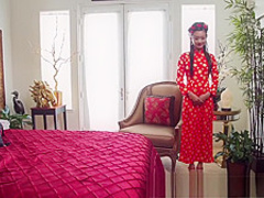 TEENFIDELITY - Alina Li Finds Big Trouble In Her Little Va'China