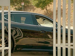 Spoiled bitch fucked by daddy's driver