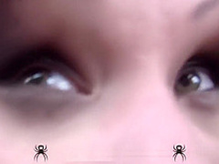 Loirinha acaba dando para 8 homens ao mesmo tempo