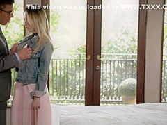 TUSHY First Anal For College Student Goldie