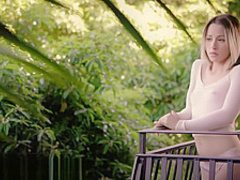 TUSHY First Anal For College Student Goldie