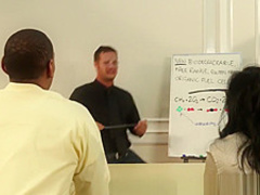 Booty babe riding on dick before cumshot