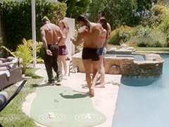 Jennifer plays minigolf: Part 2