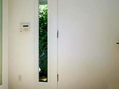 HOT Babes aggressive pussy eating makes this girl squirt