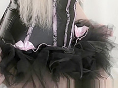 Fun at the photo studio turns into a ramming of the booty