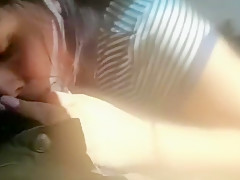 Car blow job ends up with mouthful of cum