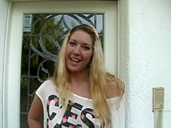 Hottie loves to taste his rod