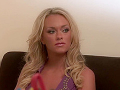 Blonde bimbos threesome fucking