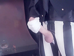 Samantha Bentley made to cum and blow