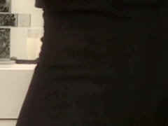 Bigassed bitch cum soaked